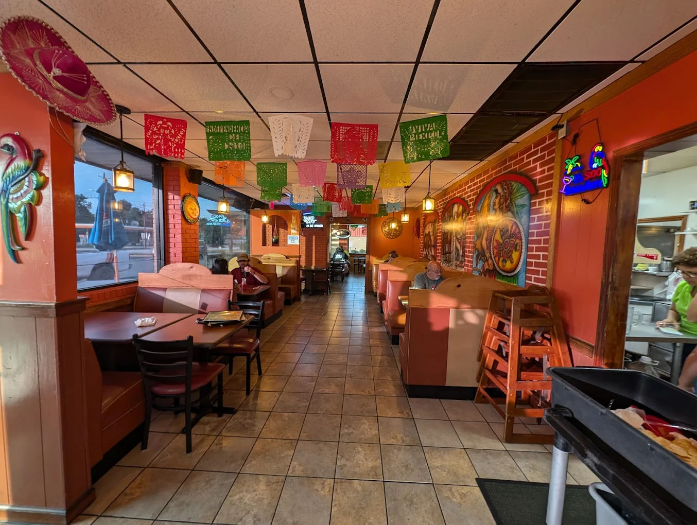 Loaded nachos with cheese, jalapeños and sour cream